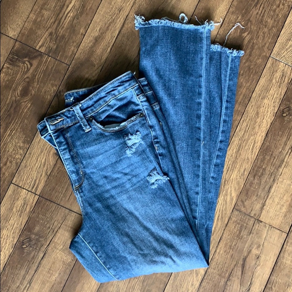 Universal Thread high rise raw hem cropped jeans